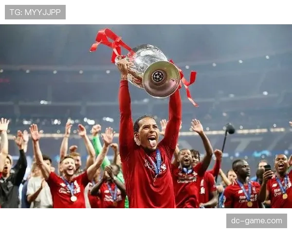 范戴克当选防守MVP，领衔后防展现铁闸实力