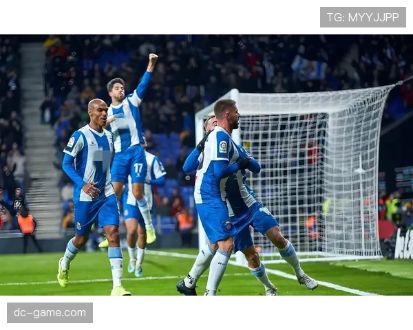 意甲新赛季揭幕战引爆焦点，豪门强强对话与新星闪耀成最大看点