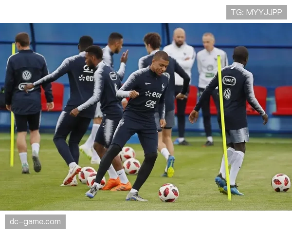 津巴布韦足球队状态回暖，全力备战世界杯追逐梦想