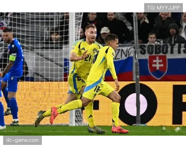 库卢塞夫斯基助攻闪耀，英超赛场表现抢眼