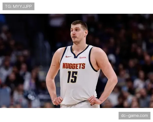 沃克·凯斯勒挡拆换防压制约基奇，比上赛季更稳