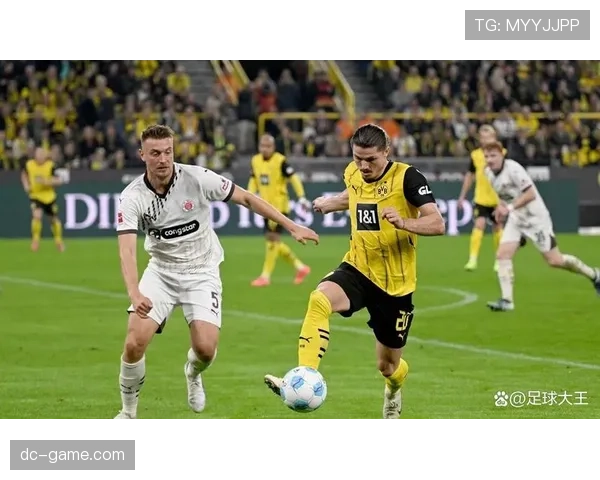 多特蒙德天赋拉满表现波动明显，球队整体稳定性承压对赛季走势形成制约